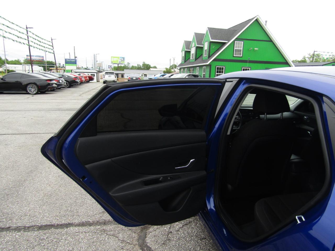 Hyundai Elantra SEL 2023