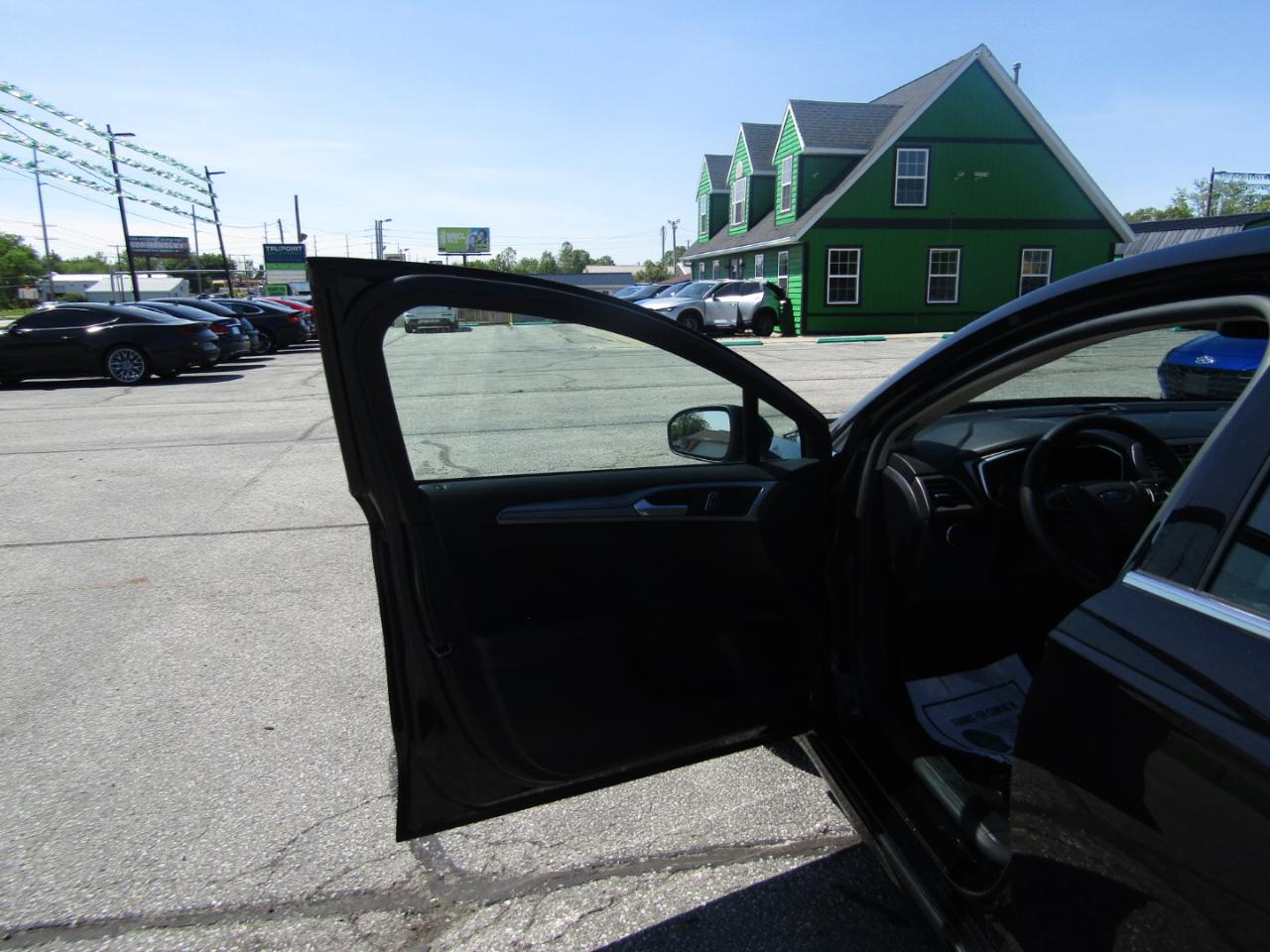 Ford Fusion SE 2020