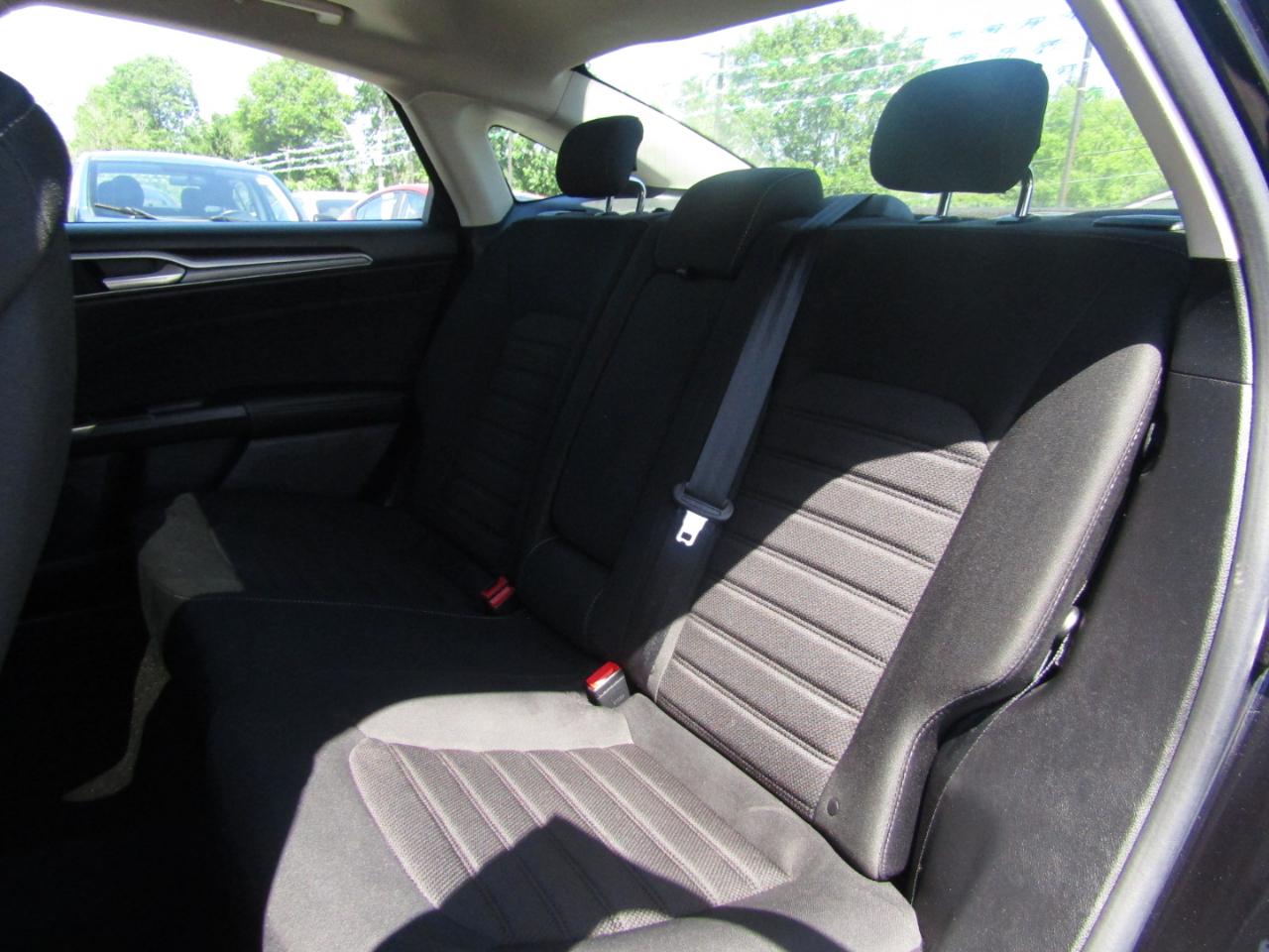 Ford Fusion SE 2020