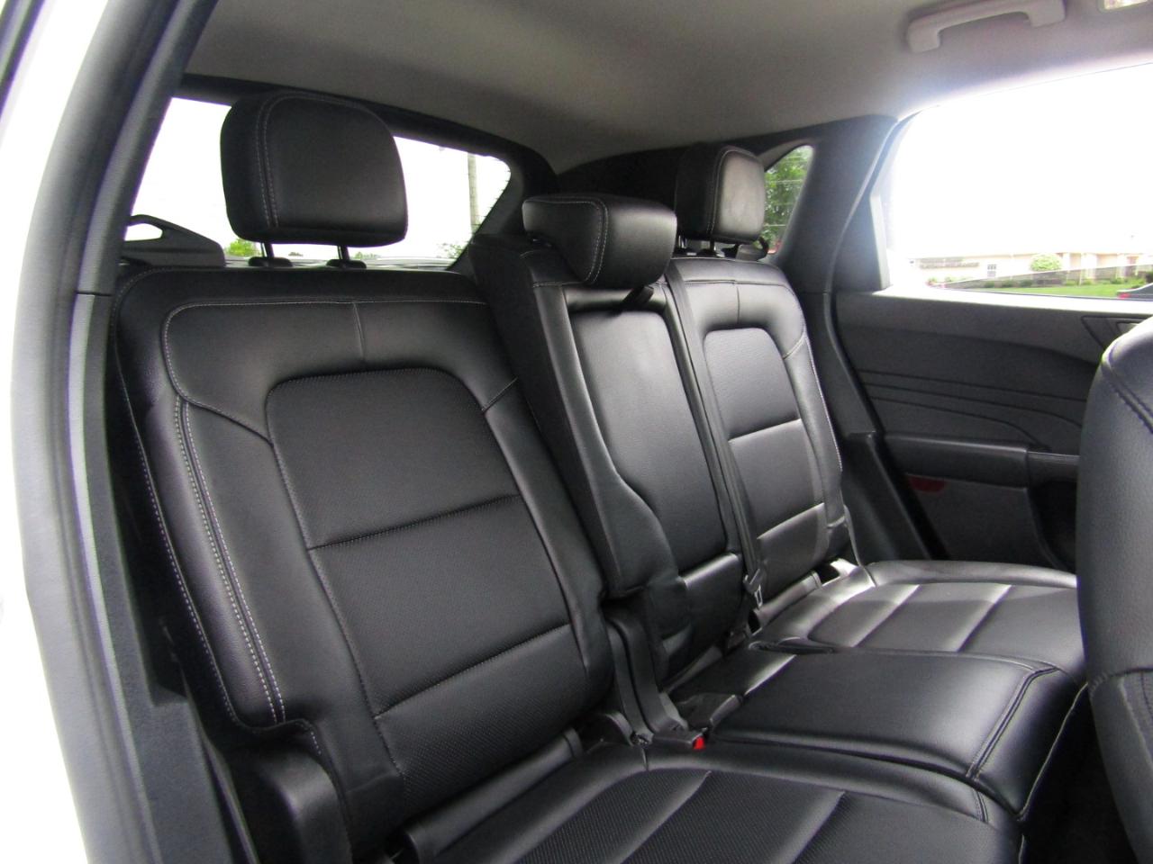 Ford Escape Titanium 4WD 2022