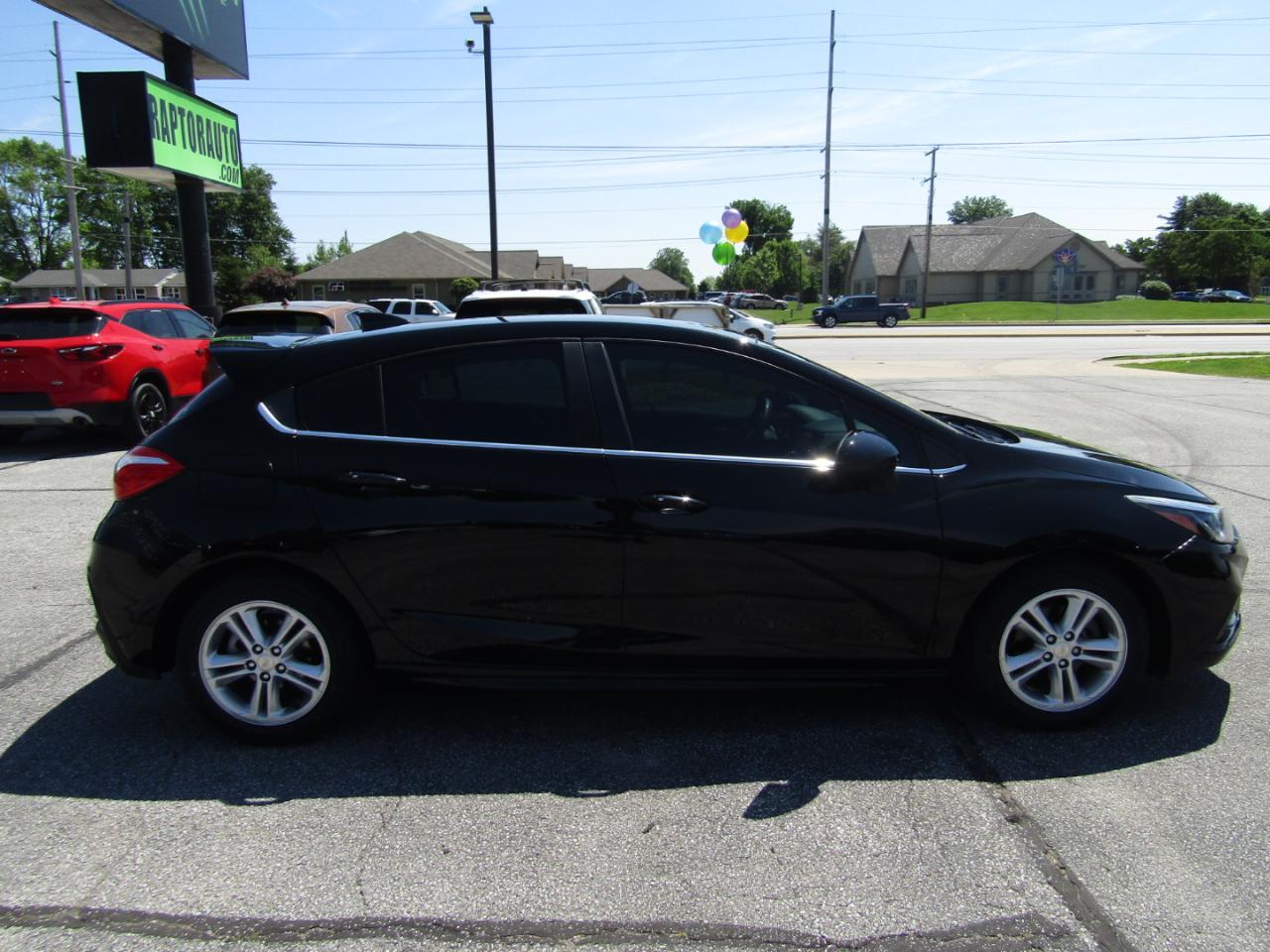 Chevrolet Cruze LT Auto Hatchback 2017