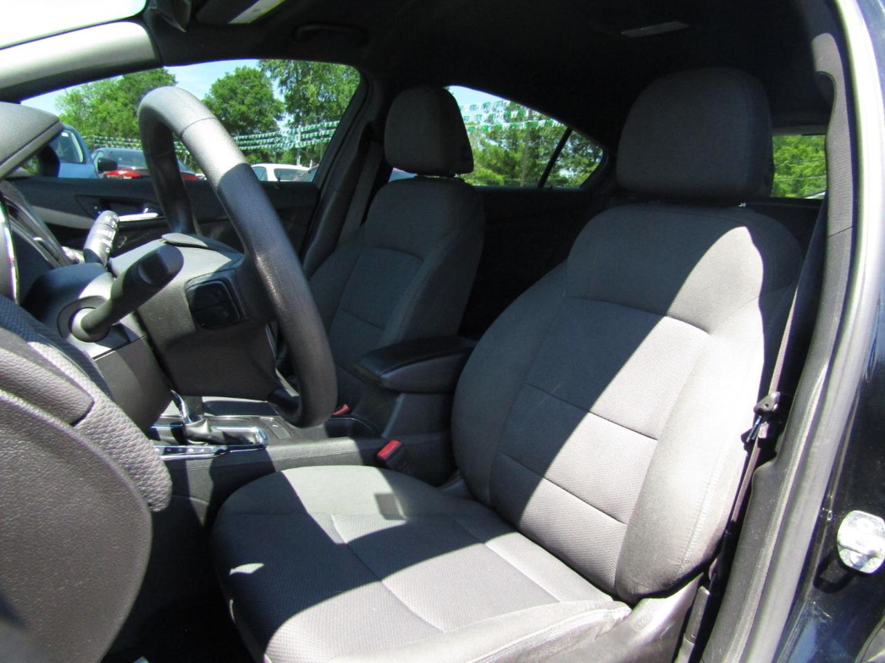 Chevrolet Cruze LT Auto Hatchback 2017