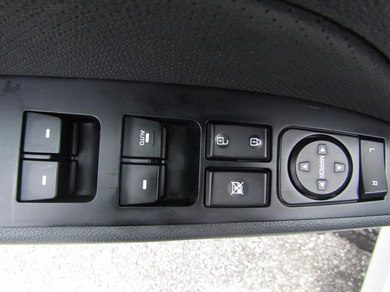 Hyundai Elantra  2019