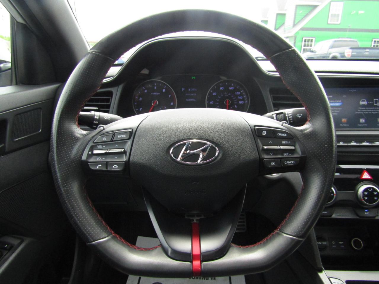 Hyundai Elantra  2019