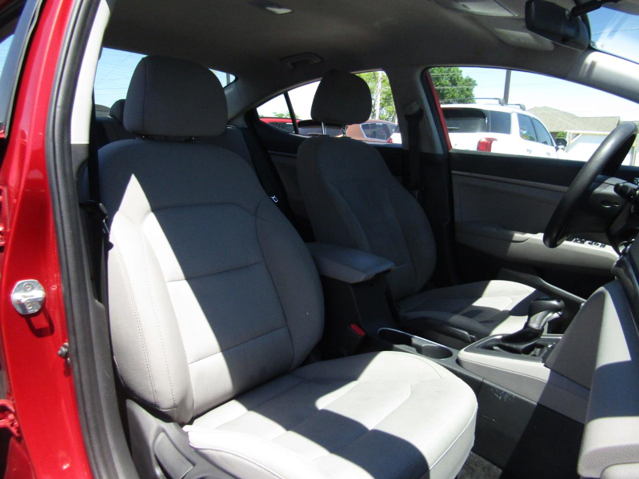 Hyundai Elantra SE 2017