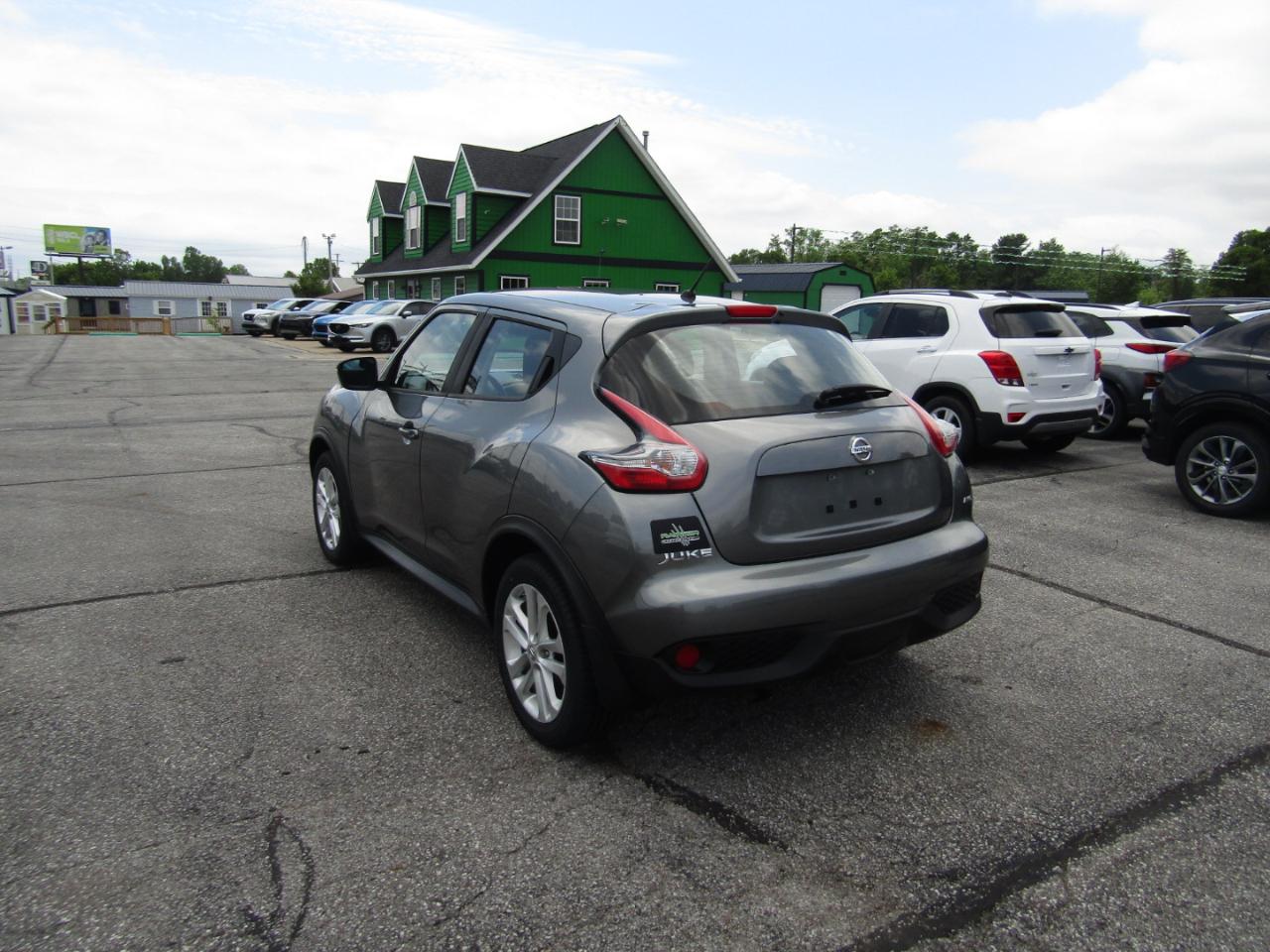 Nissan Juke S AWD 2016