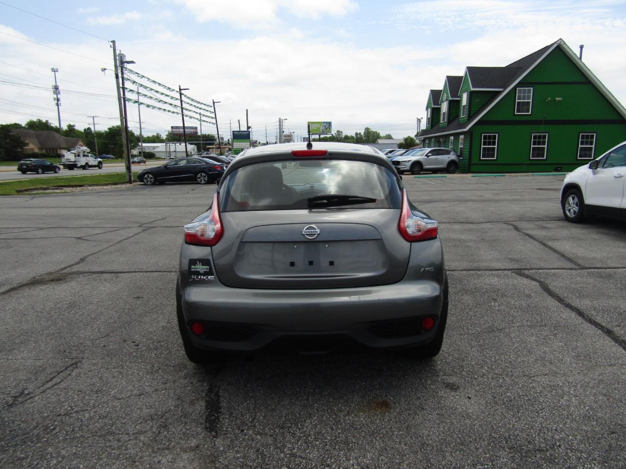 Nissan Juke S AWD 2016