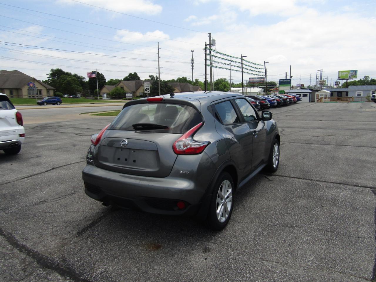 Nissan Juke S AWD 2016
