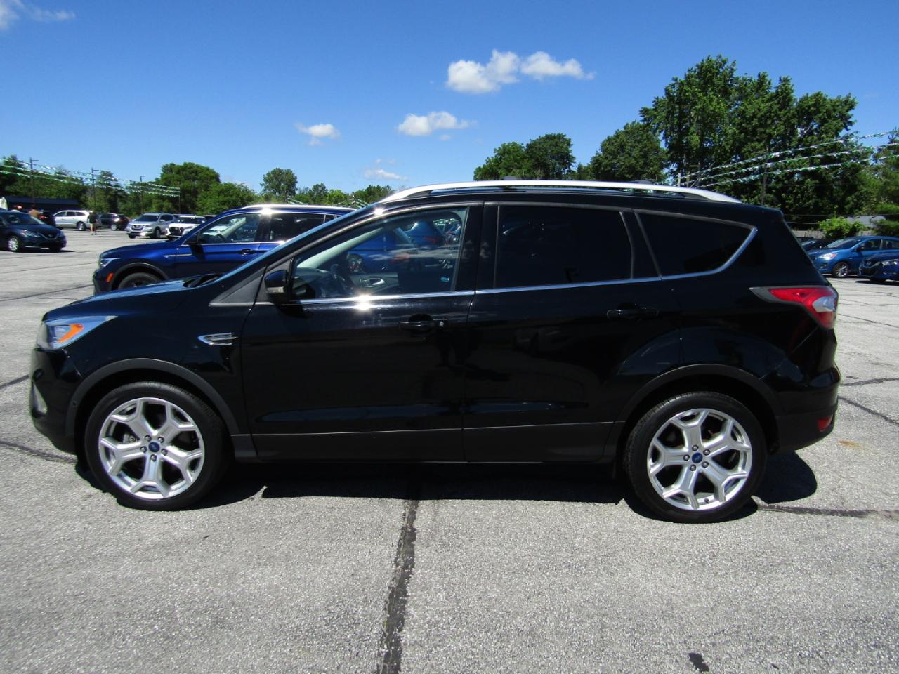 Ford Escape Titanium 4WD 2017