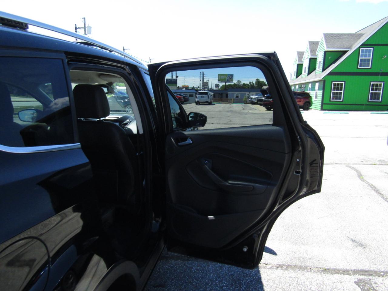 Ford Escape Titanium 4WD 2017