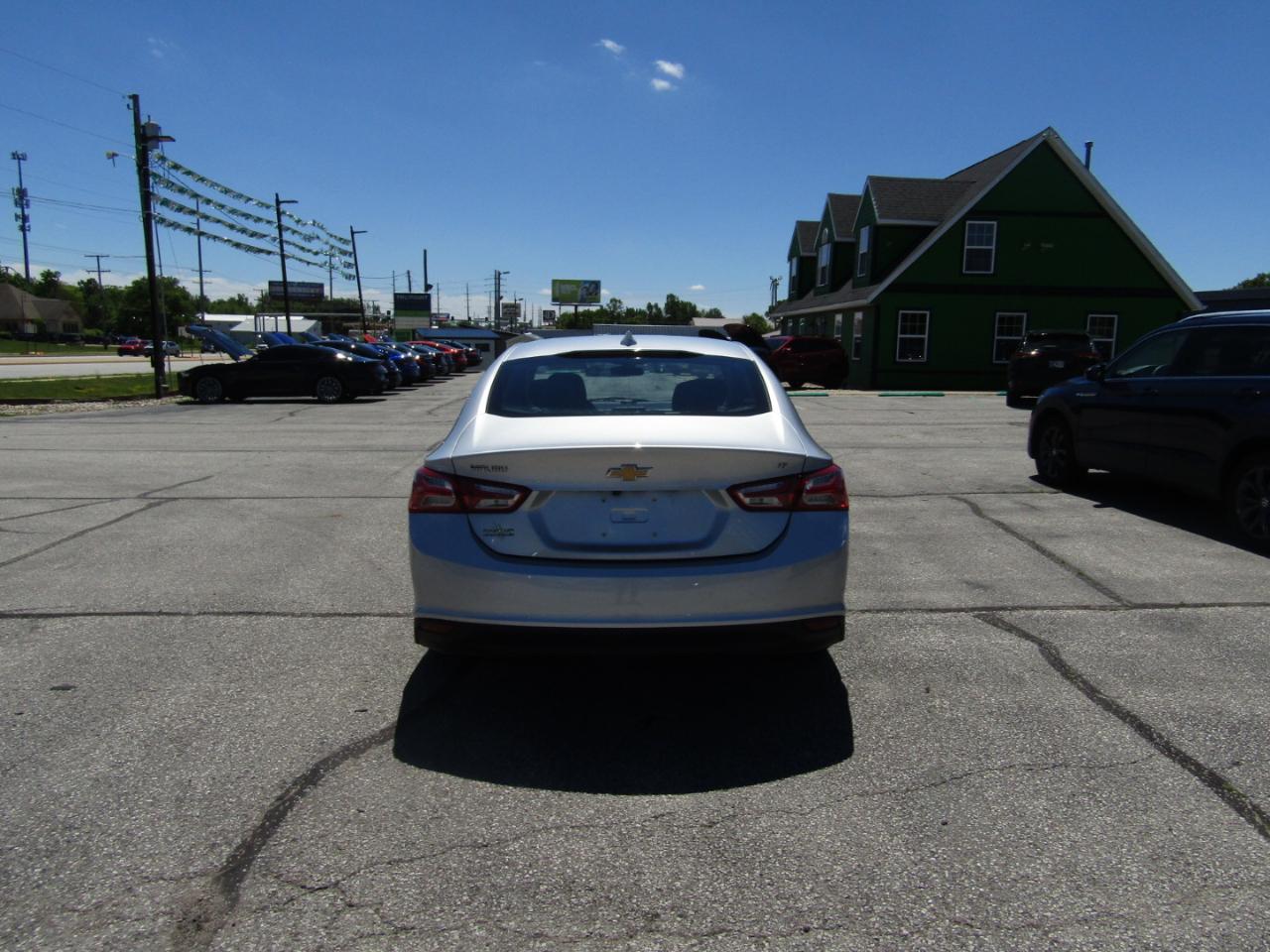 Chevrolet Malibu  2020