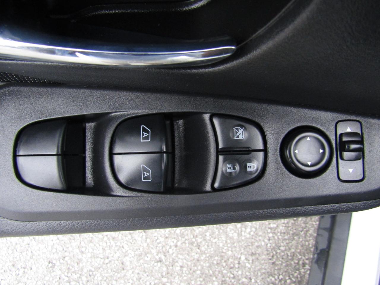 Nissan Kicks SV 2023