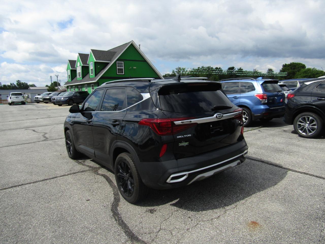 Kia Seltos S 2021