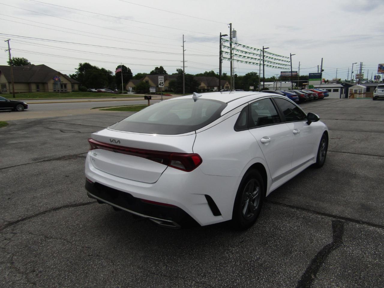 Kia K5 LXS 2023
