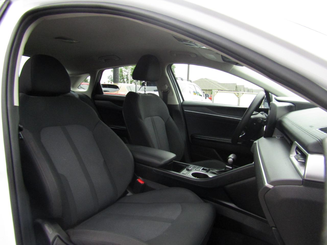 Kia K5 LXS 2023