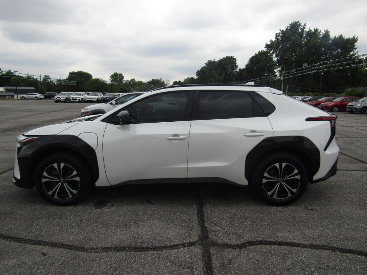 Toyota BZ4X XLE 2023