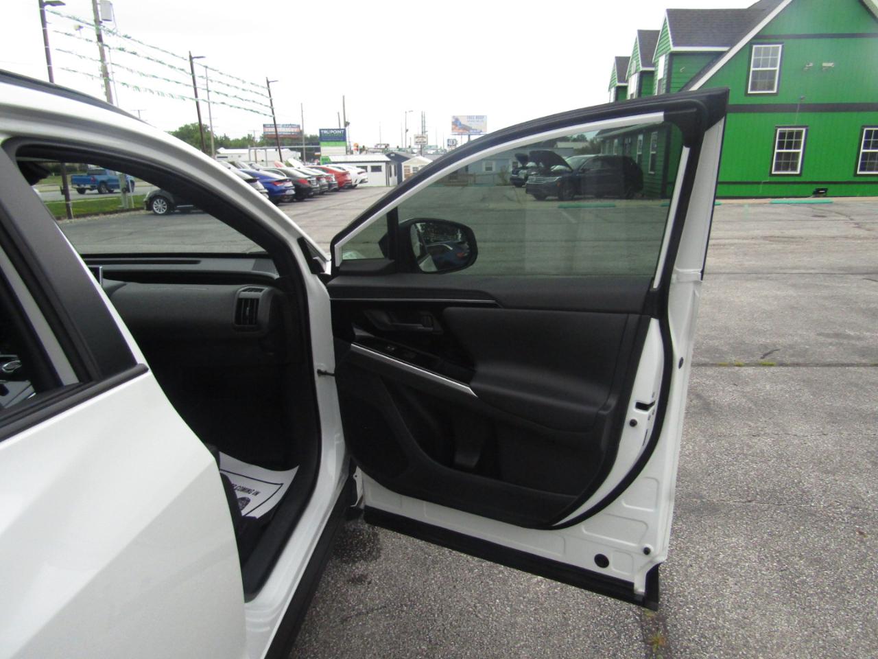 Toyota BZ4X XLE 2023