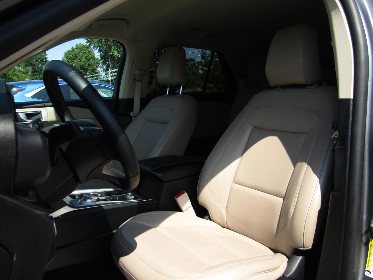 Ford Explorer  2023