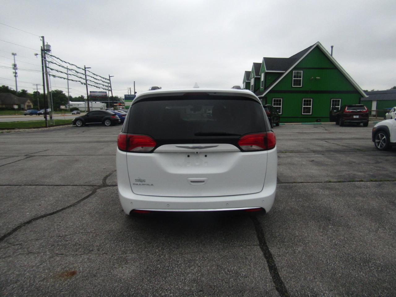 Chrysler Pacifica Touring-L 2018
