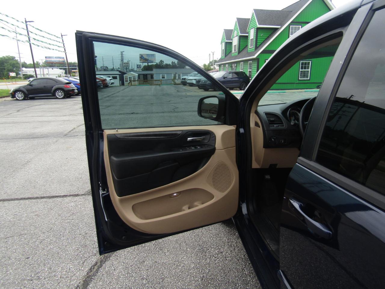 Dodge Grand Caravan SE 2016