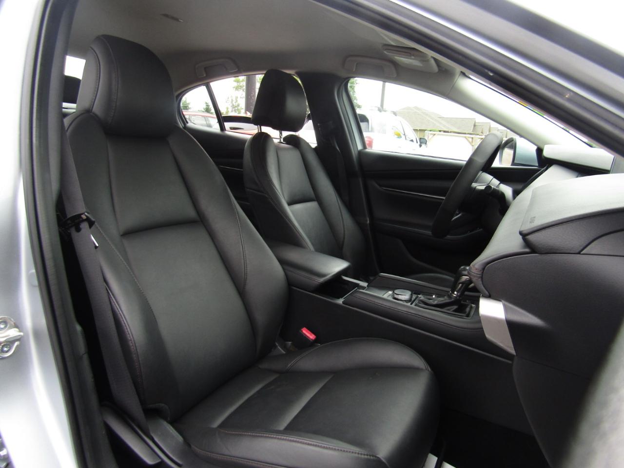 Mazda MAZDA3 Select 2020