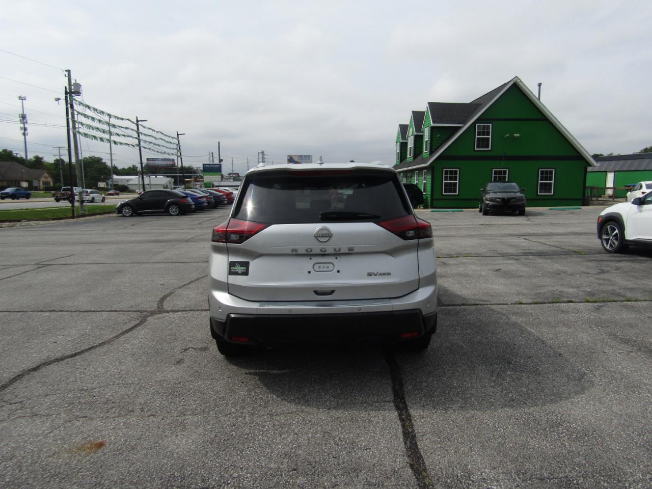 Nissan Rogue SV AWD 2024