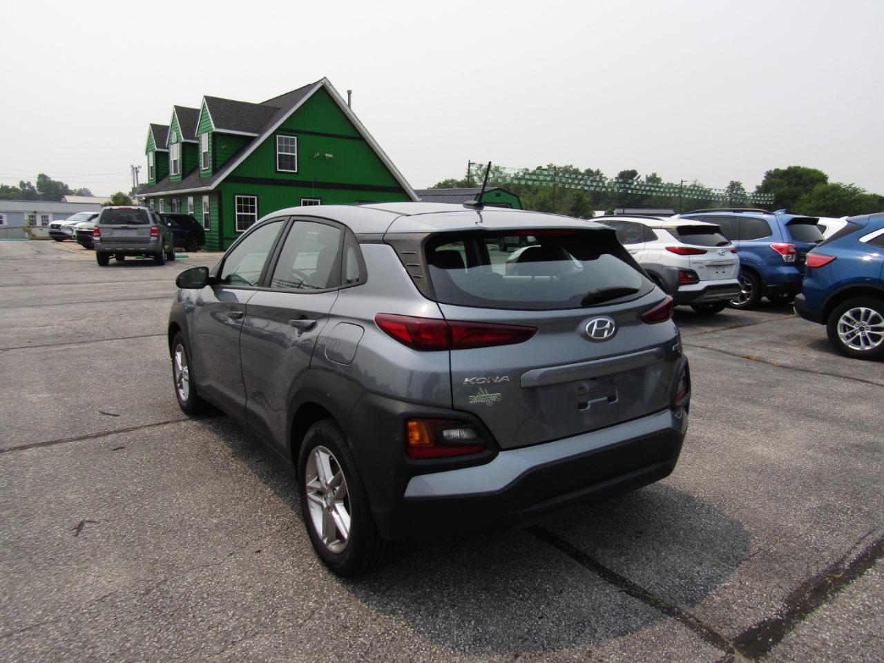 Hyundai Kona SE AWD 2021