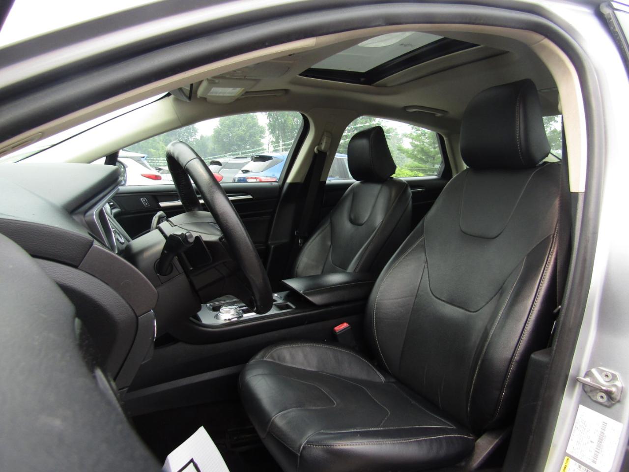 Ford Fusion Titanium AWD 2020