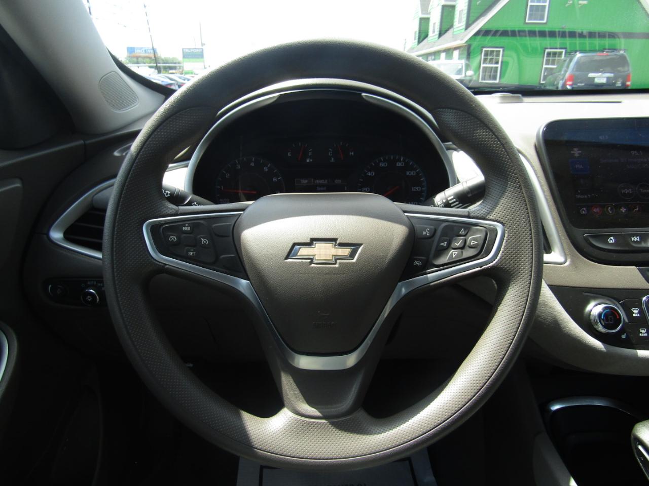 Chevrolet Malibu  2022