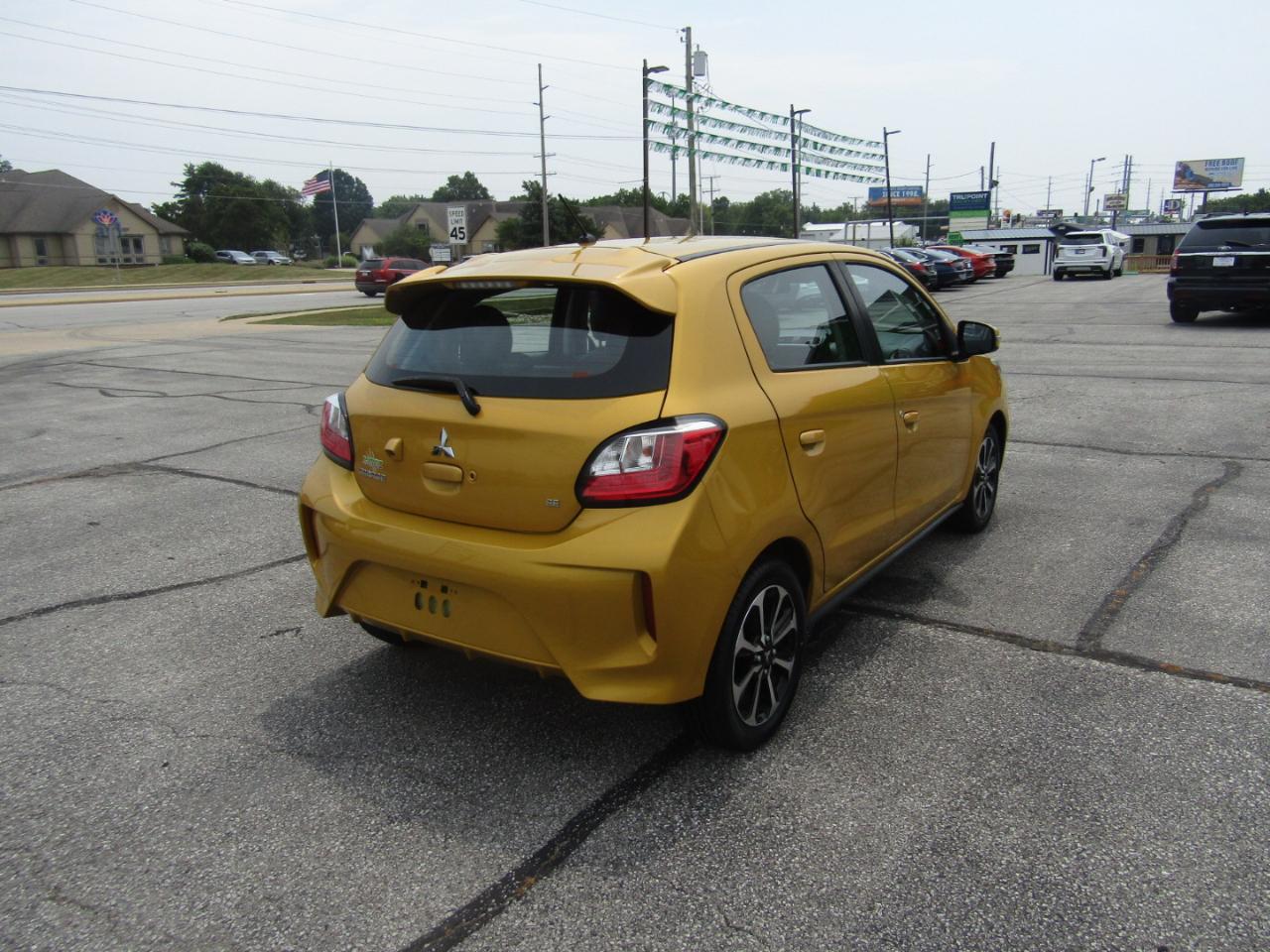 Mitsubishi Mirage SE 2021