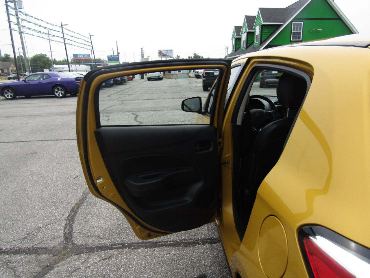 Mitsubishi Mirage SE 2021