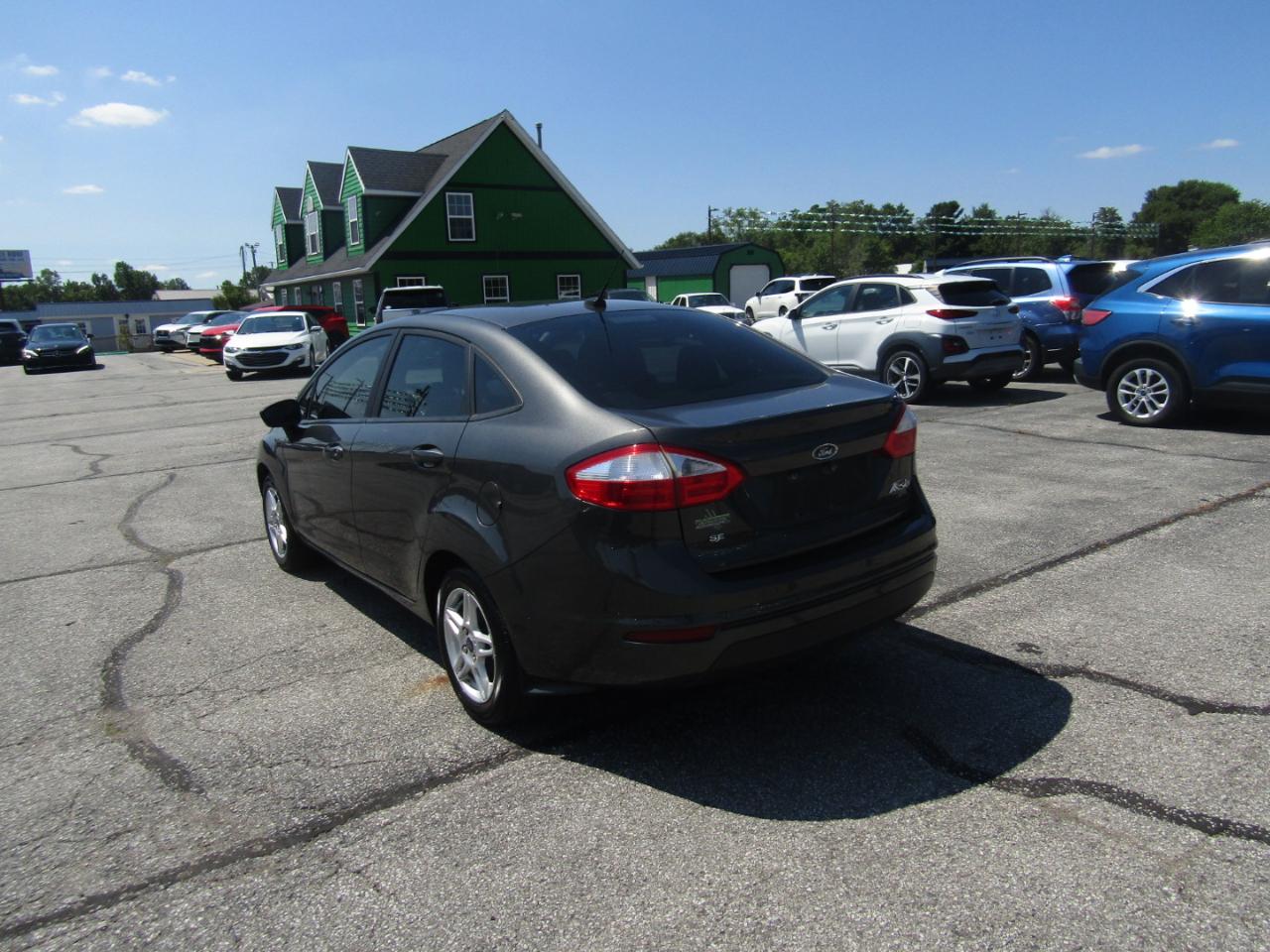 Ford Fiesta SE Sedan 2019