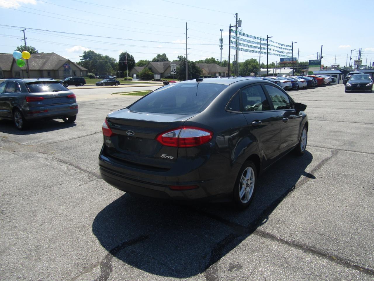 Ford Fiesta SE Sedan 2019