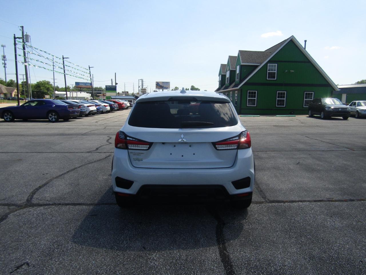 Mitsubishi Outlander Sport 2.0 ES 4WD 2023