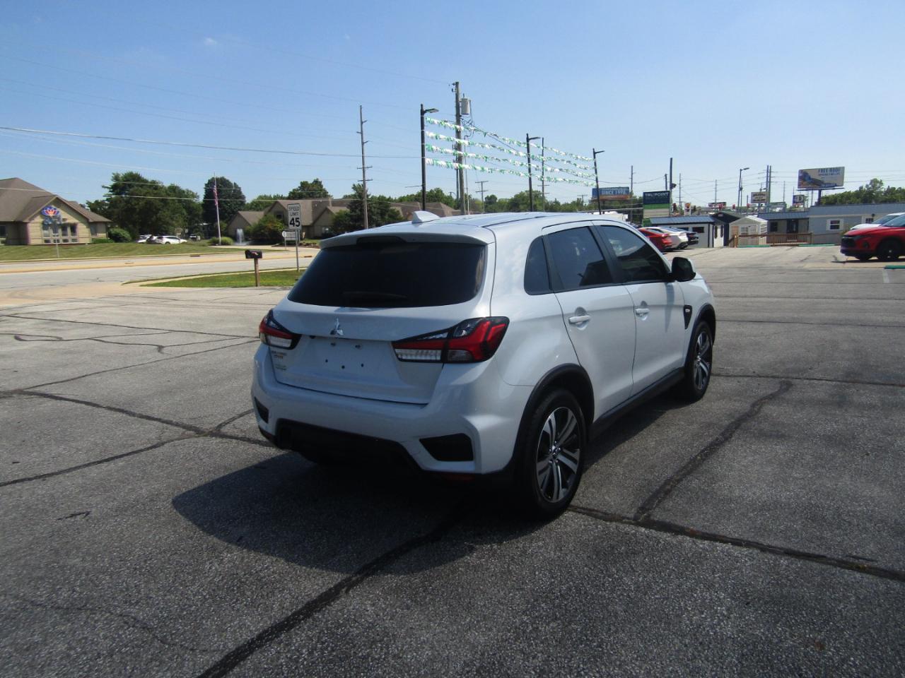 Mitsubishi Outlander Sport 2.0 ES 4WD 2023