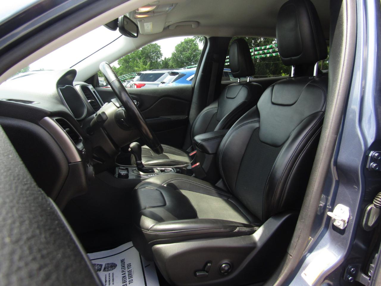 Jeep Cherokee Latitude Plus 4WD 2019