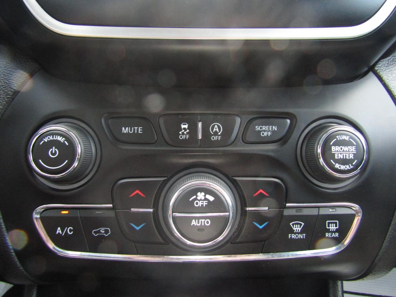 Jeep Cherokee Latitude Plus 4WD 2019