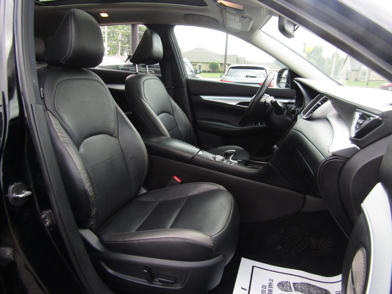Infiniti QX50 ESSENTIAL AWD 2019
