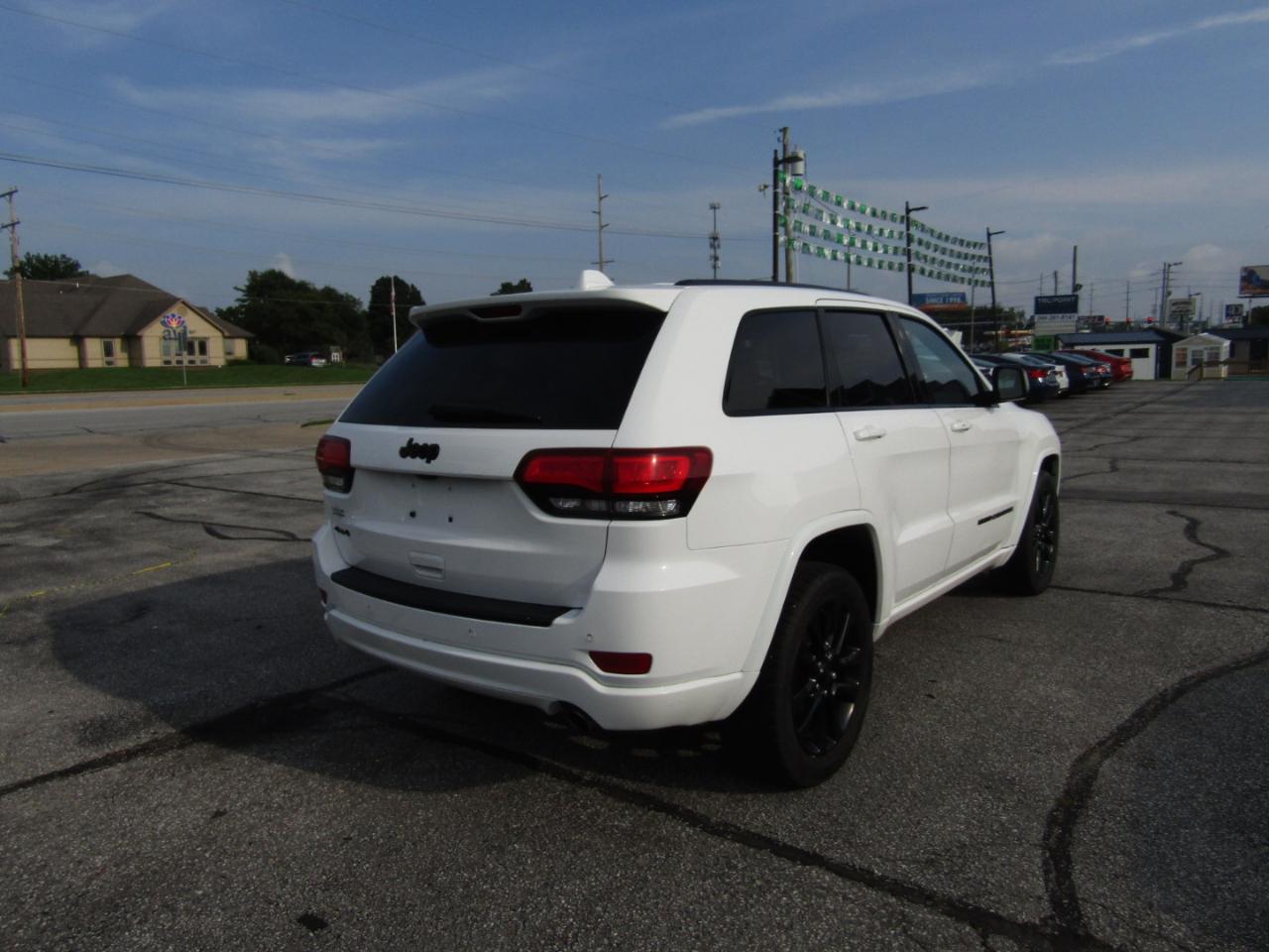 Jeep Grand Cherokee  2017
