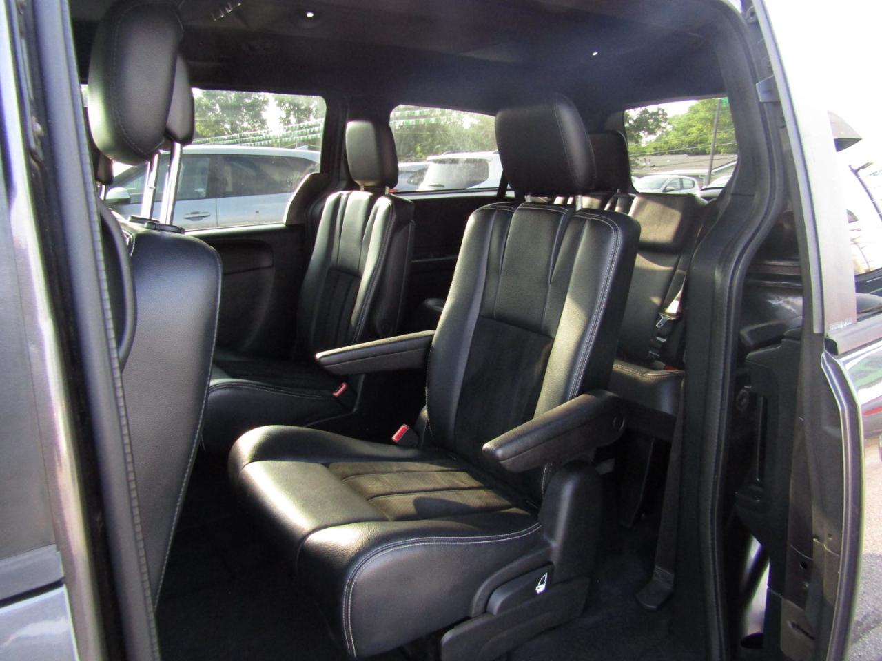 Dodge Grand Caravan SXT 2014