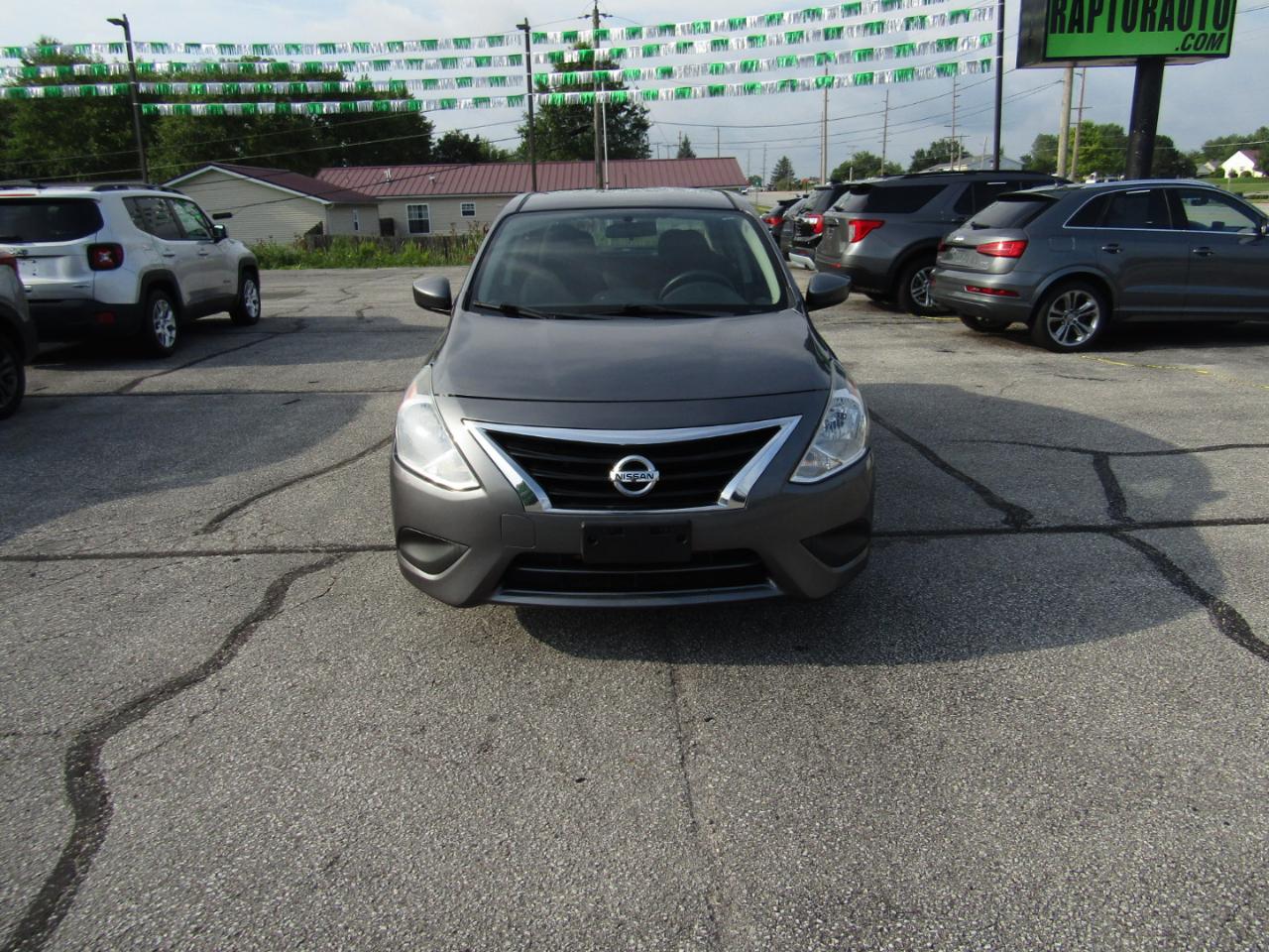 Nissan Versa 1.6 S Plus 2018