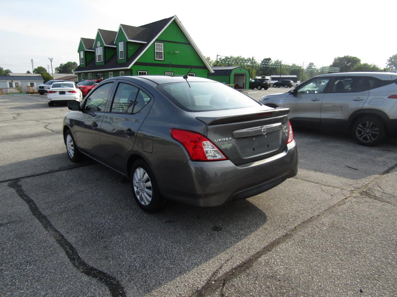 Nissan Versa 1.6 S Plus 2018
