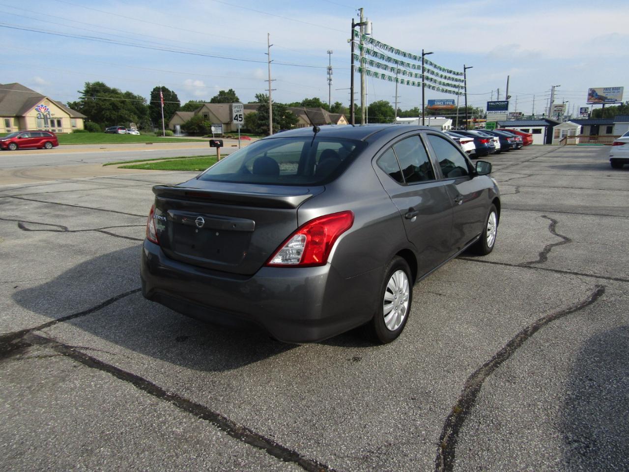 Nissan Versa 1.6 S Plus 2018