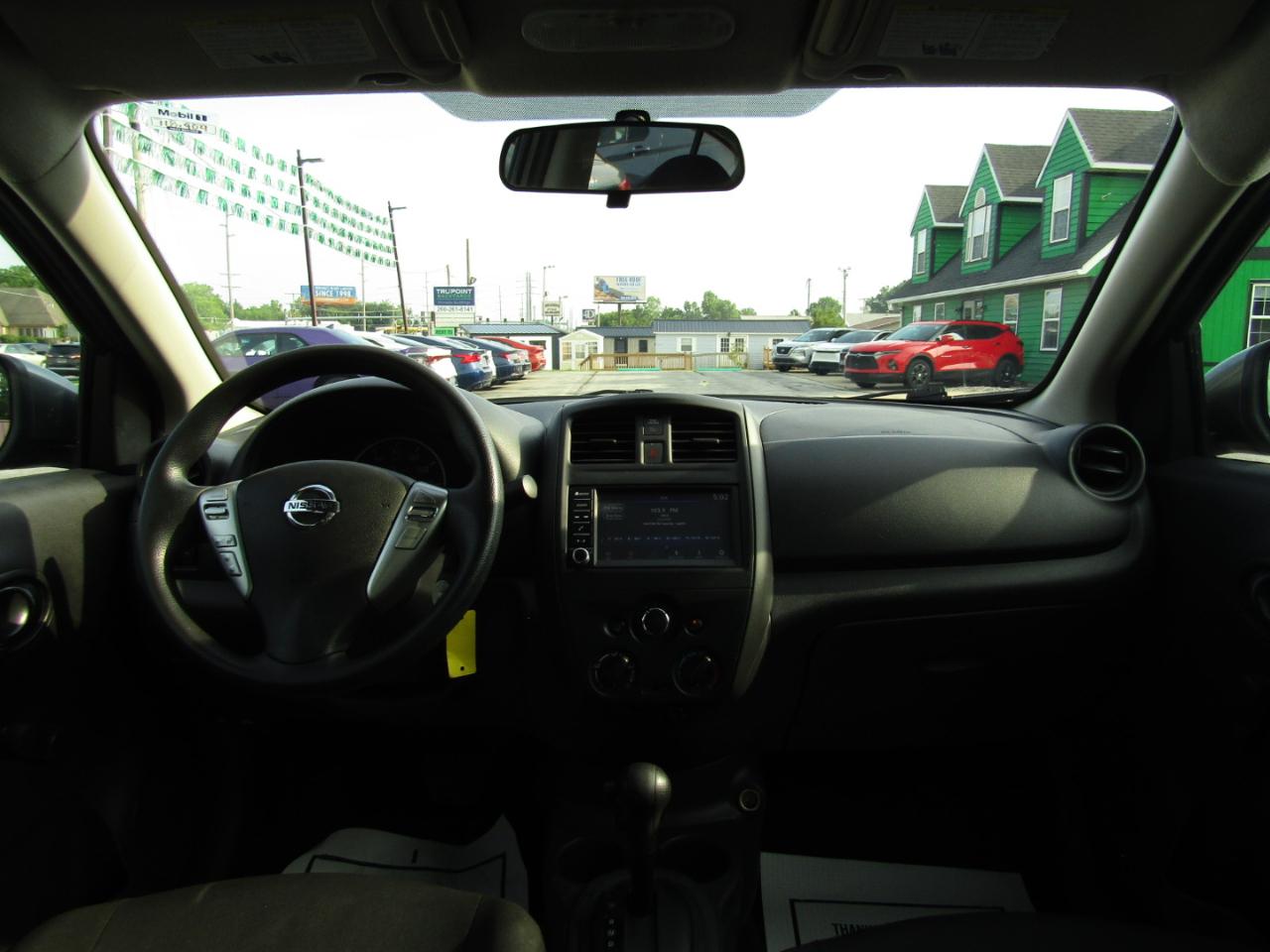 Nissan Versa 1.6 S Plus 2018