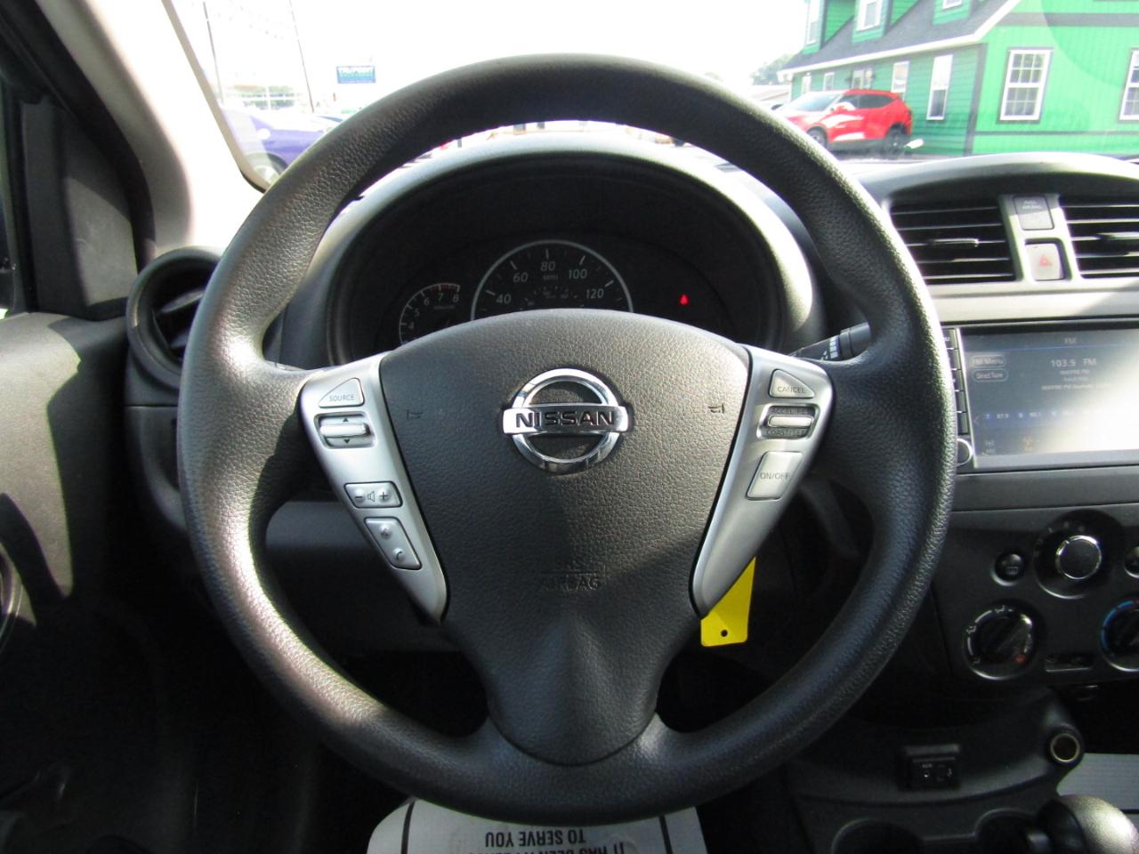 Nissan Versa 1.6 S Plus 2018