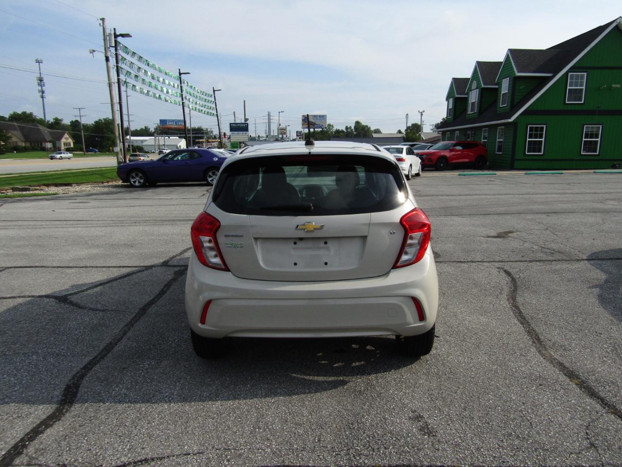 Chevrolet Spark 1LT 2020