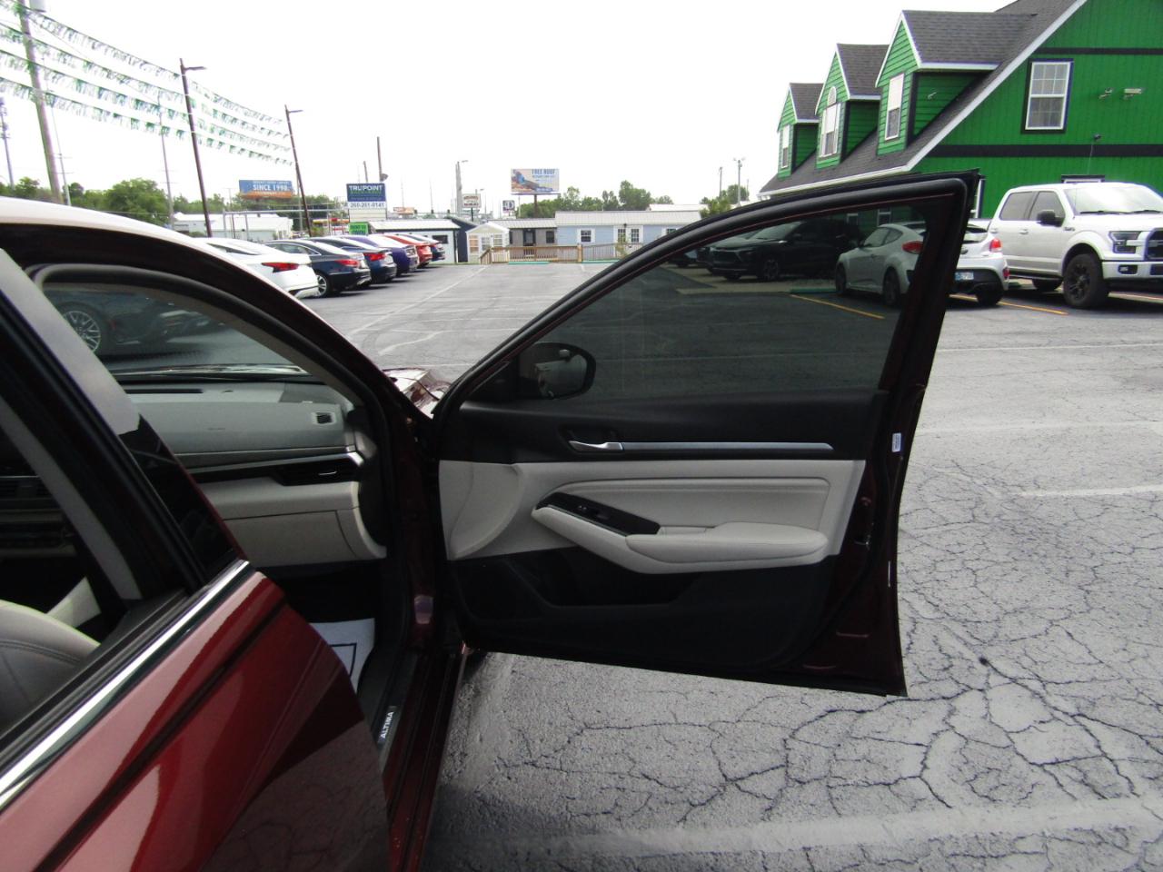 Nissan Altima 2.5 SL AWD 2023