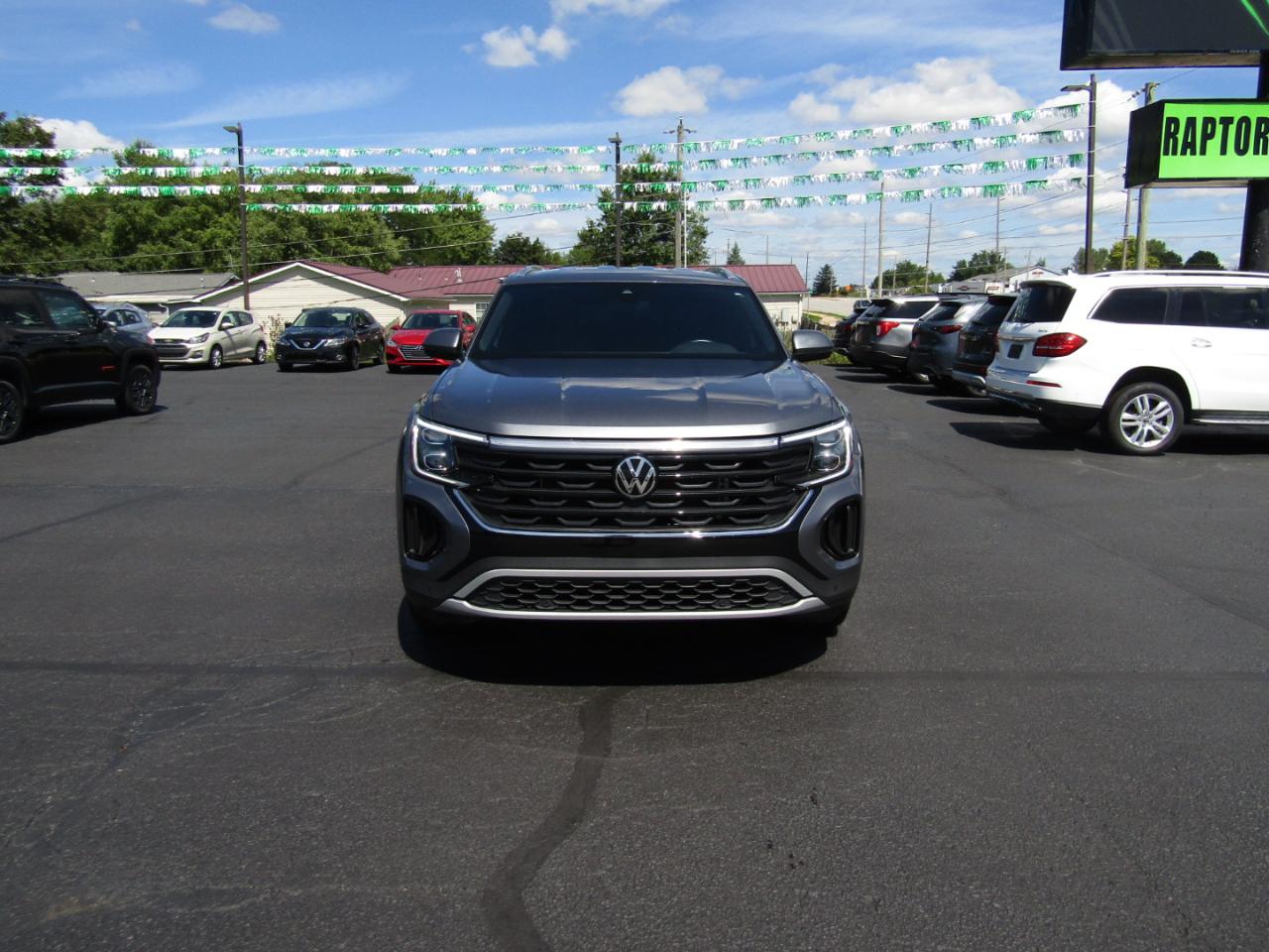 Volkswagen Atlas Cross Sport SE w/Technology AWD 2024