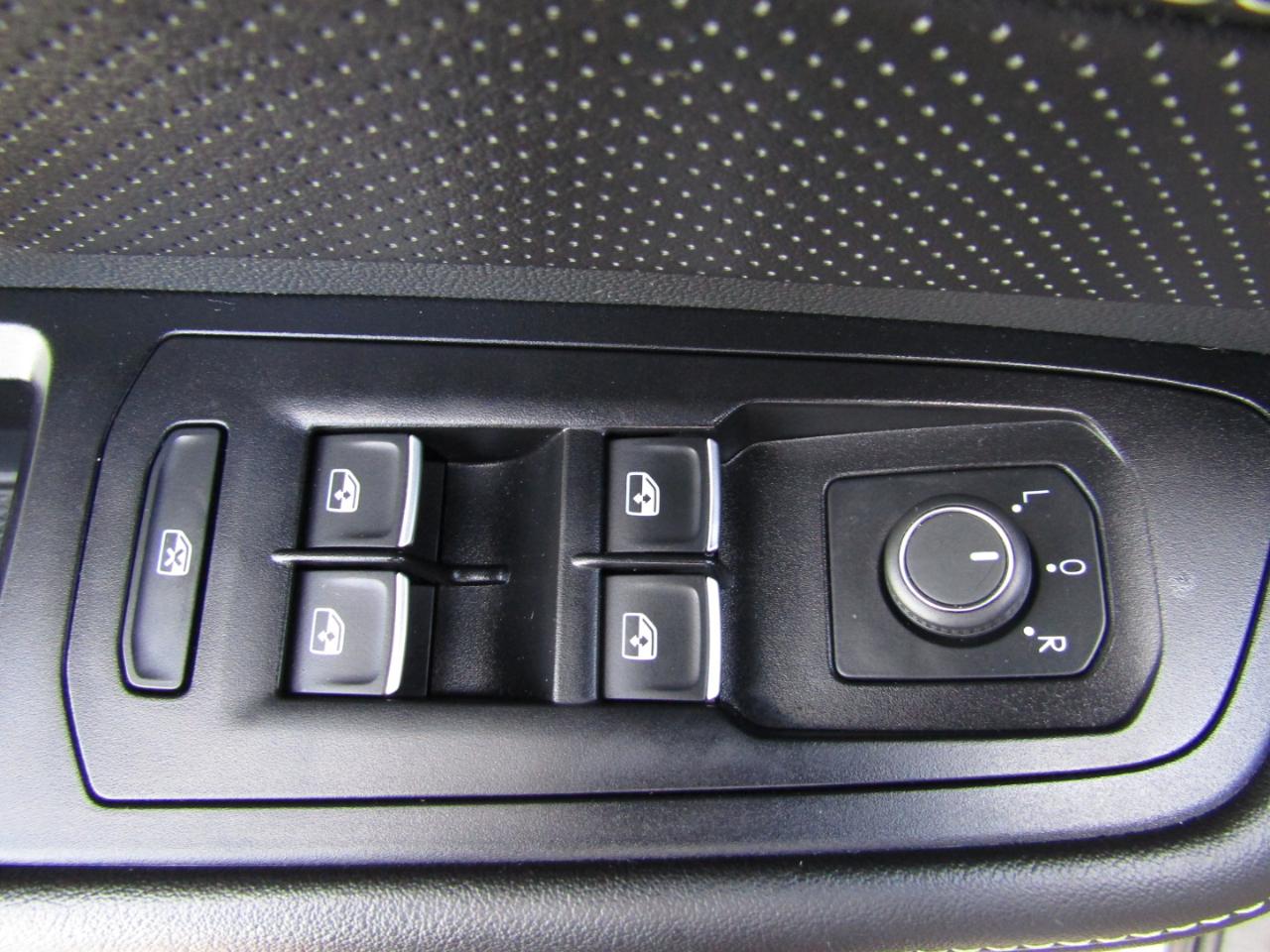 Volkswagen Atlas Cross Sport SE w/Technology AWD 2024