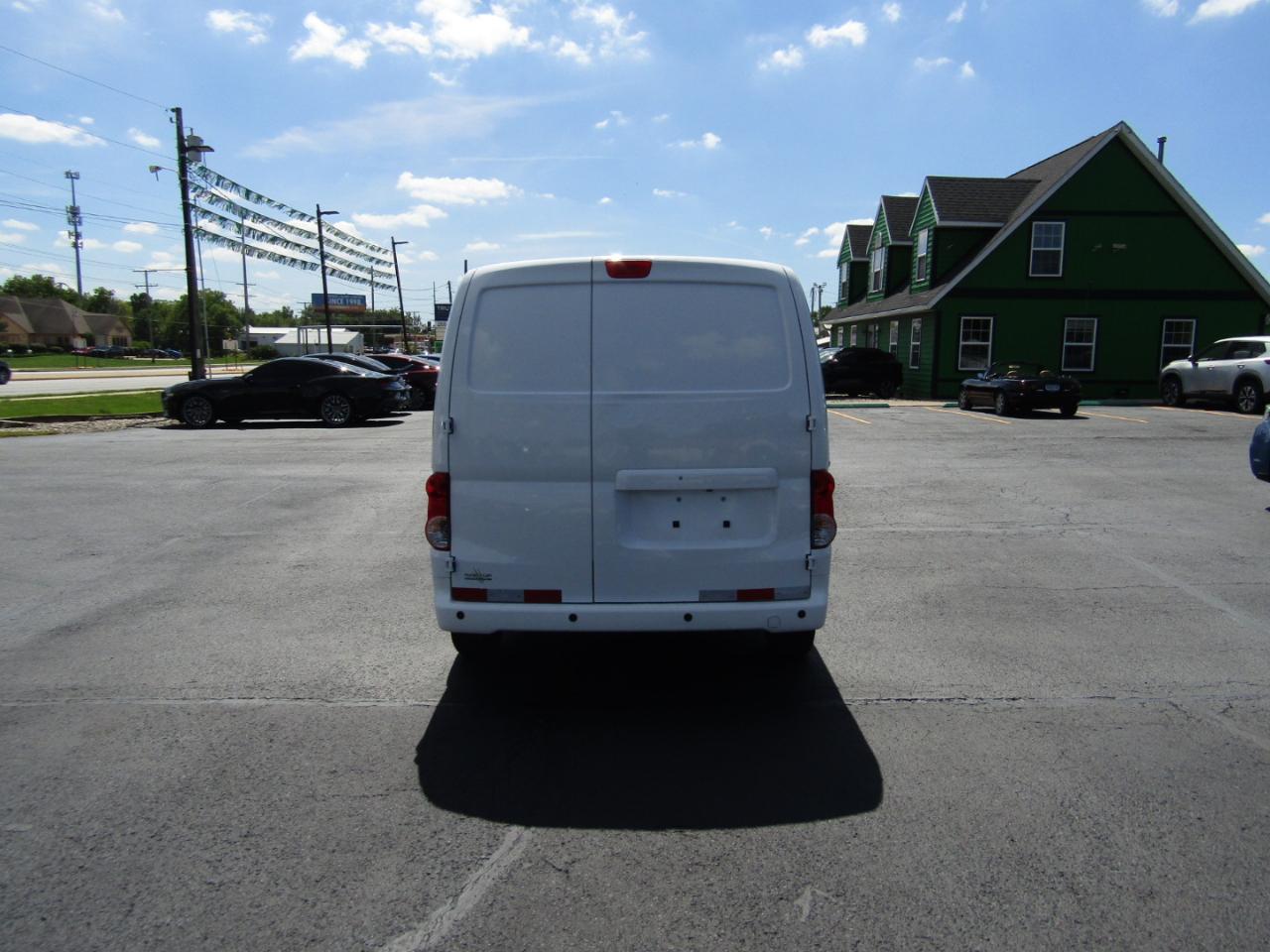 Nissan NV200 SV 2021